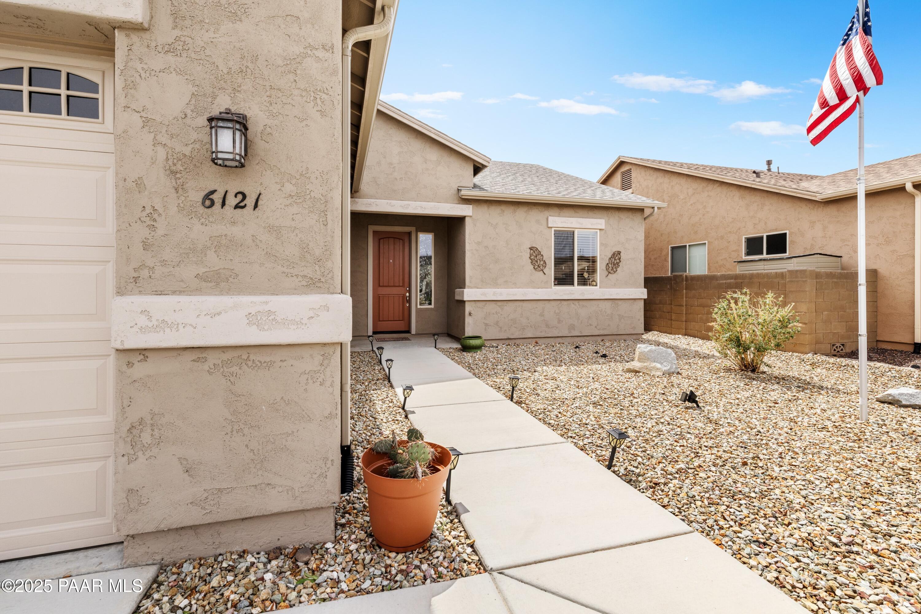 6121 E Beecher Loop