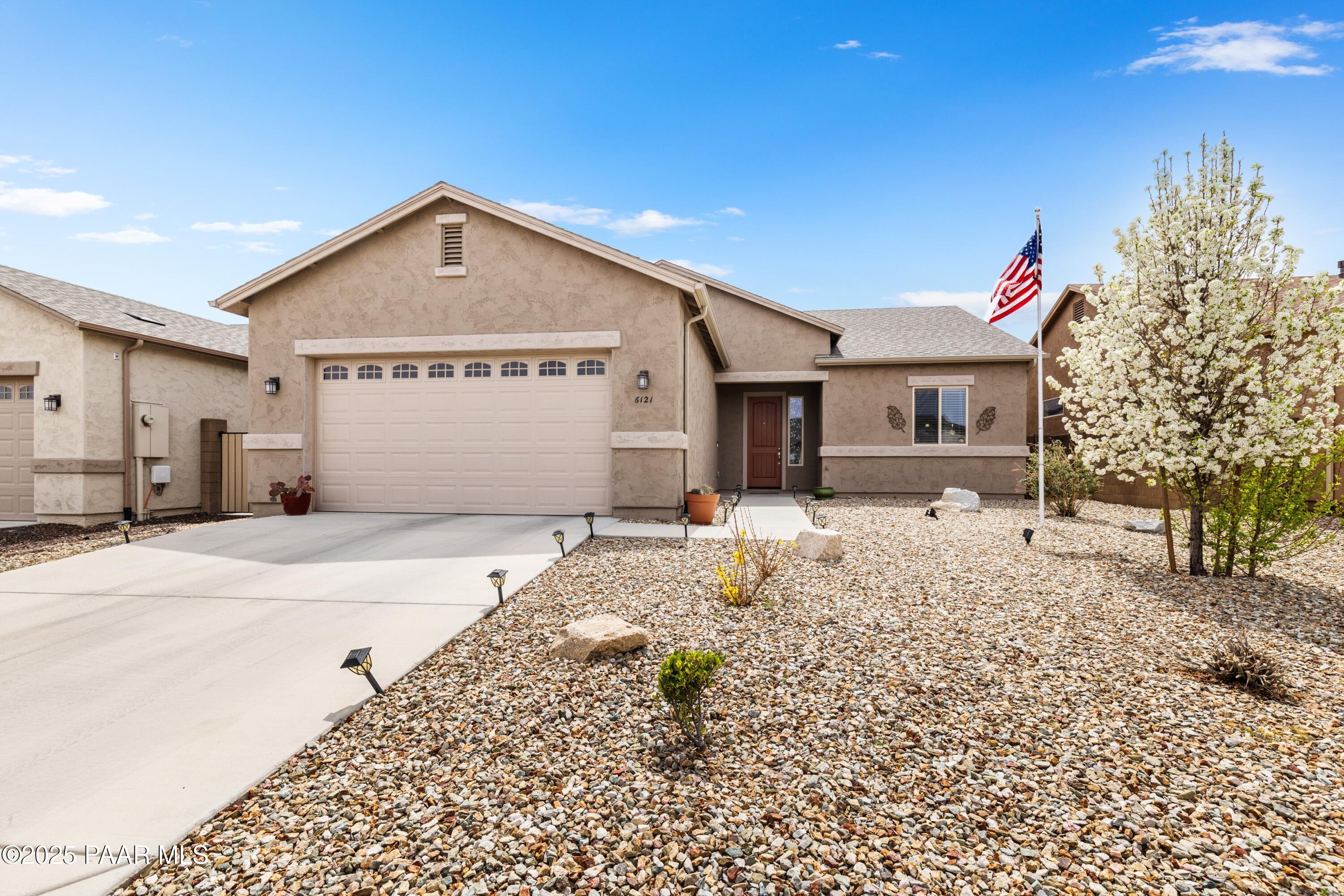 6121 E Beecher Loop