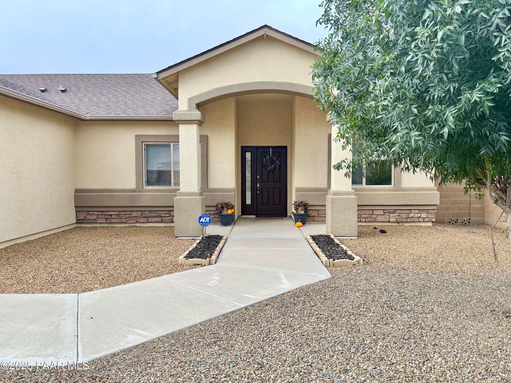 Photo of 6622 E Farmstead Road, Prescott Valley, AZ 86314 (MLS # 1082082)