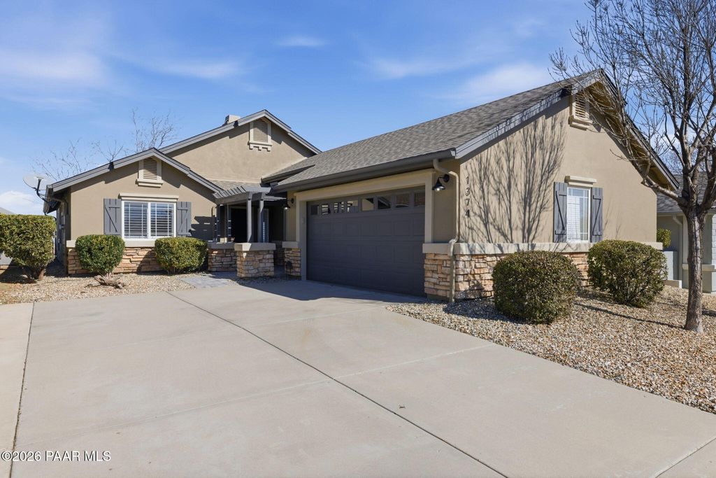 Photo of 1374 St George Circle, Prescott, AZ 86301 (MLS # 1079951)