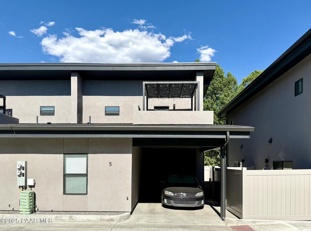 Photo of 720 N Walnut Street #05, Prescott, AZ 86301 (MLS # 1078098)