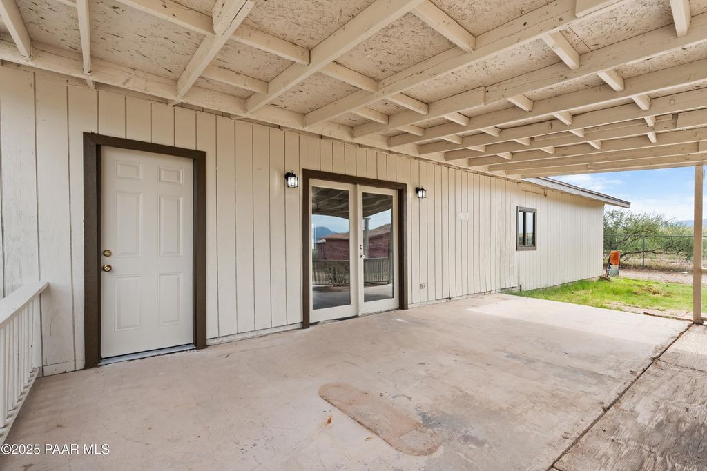 Photo of 3261 E Desert Drive, Camp Verde, AZ 86322 (MLS # 1077564)