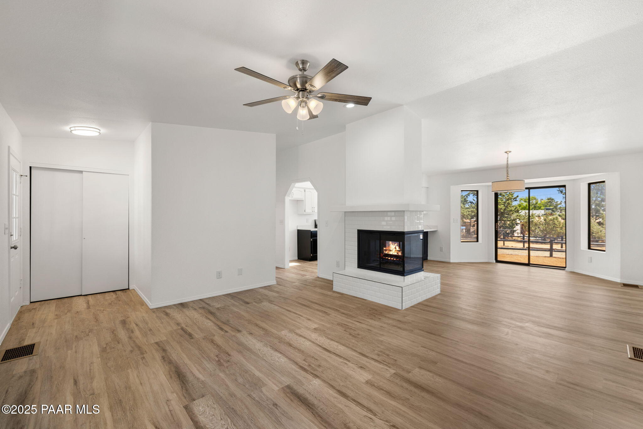 3501 N Starlight Drive