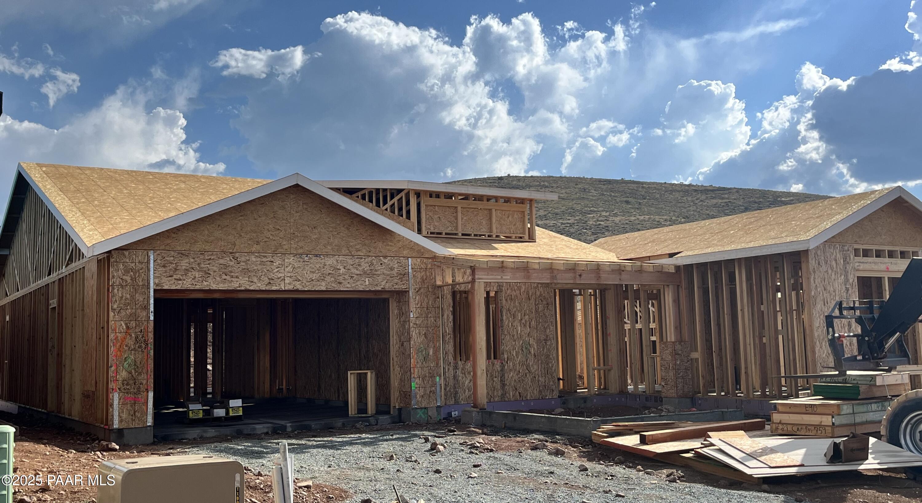 5669 E Blackburn Court