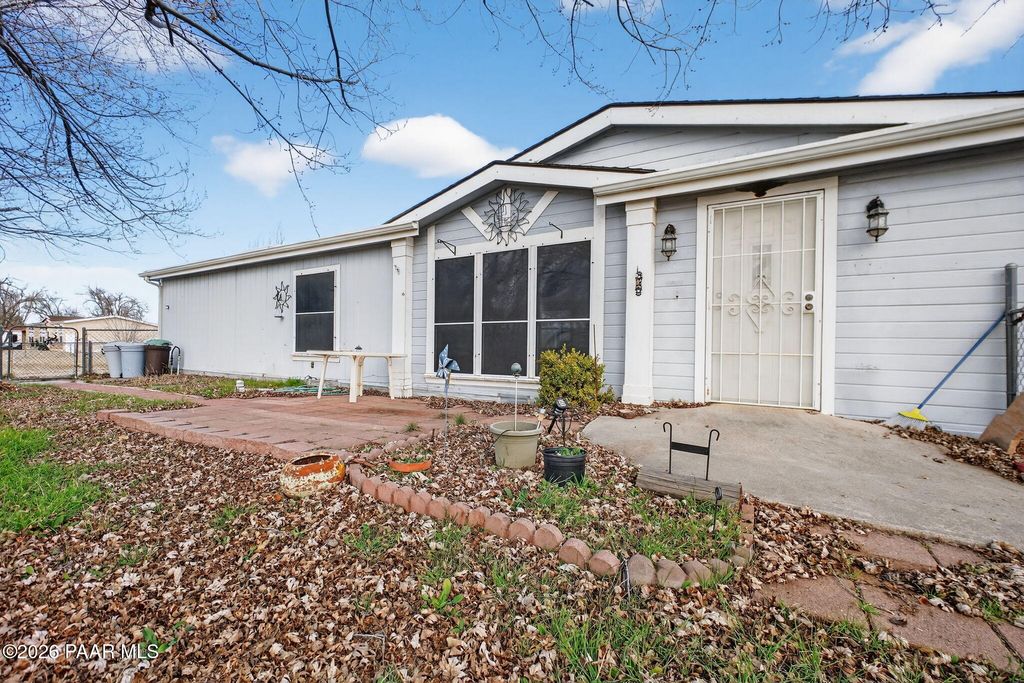 Photo of 1215 Prescott Drive, Chino Valley, AZ 86323 (MLS # 1079399)