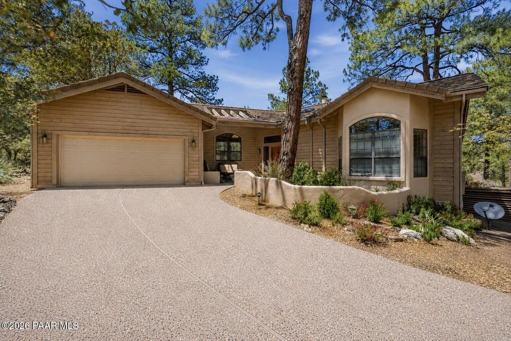 Photo of 1750 Cambridge DR, Prescott, AZ 86305 (MLS # 1081905)