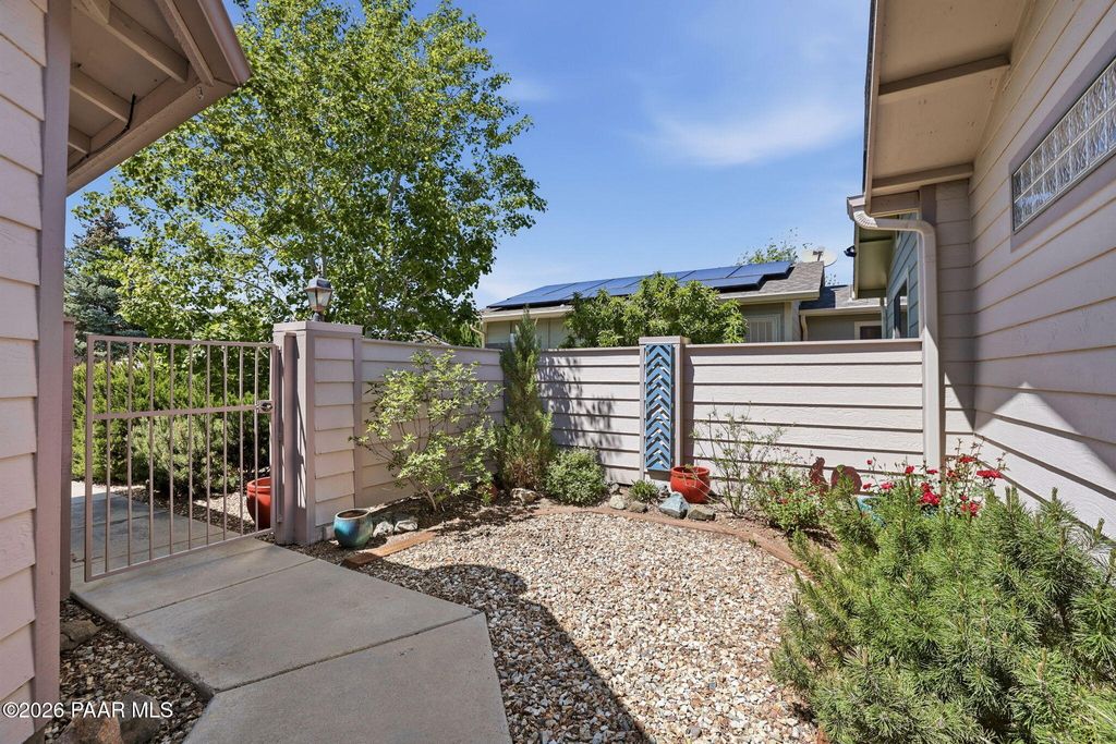 Photo of 3340 Iris Lane, Prescott, AZ 86305 (MLS # 1081275)