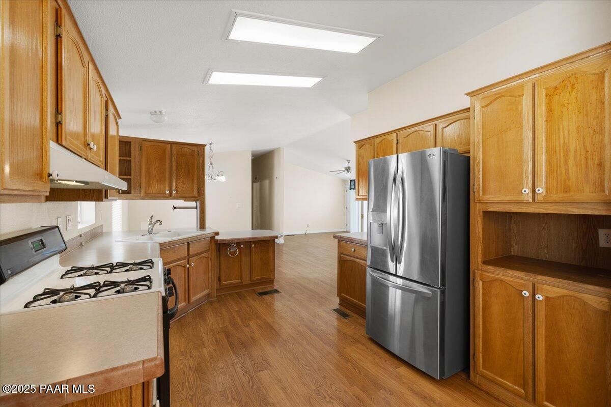 649 N Vermilion Drive