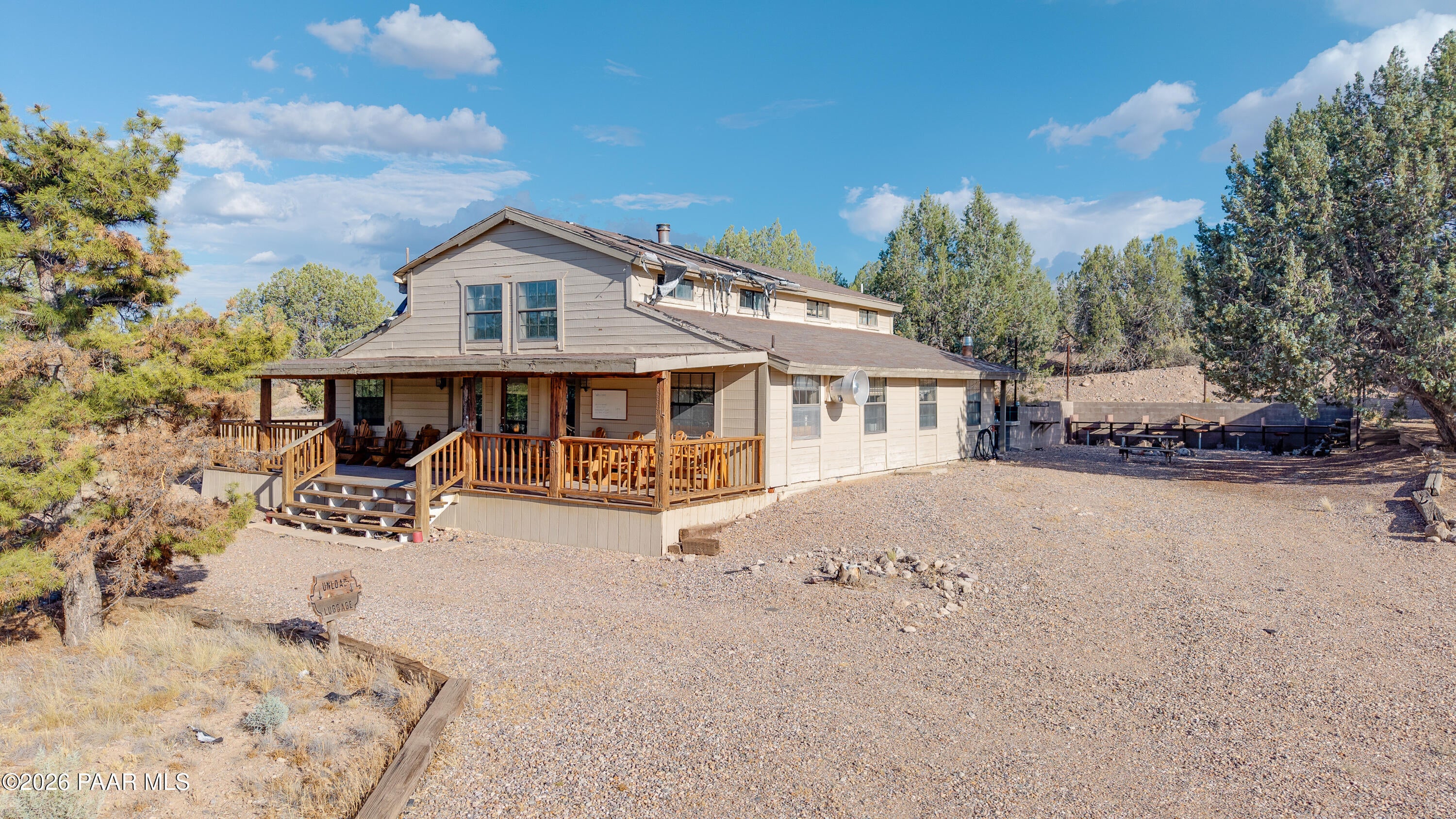 2500 W Gunsite Road