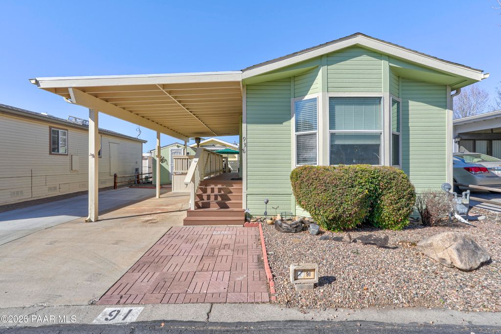 Photo of 938 N Mesquite Tree Drive, Dewey-Humboldt, AZ 86327 (MLS # 1080282)