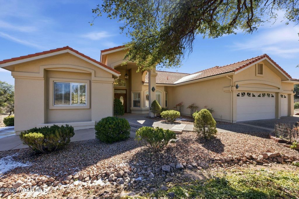 Photo of 8875 N Valley Oak Drive, Prescott, AZ 86305 (MLS # 1079778)