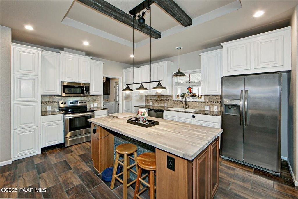 Photo of 11350 E Sarah Jane Lane 154 Ln, Dewey-Humboldt, AZ 86327 (MLS # 1078446)