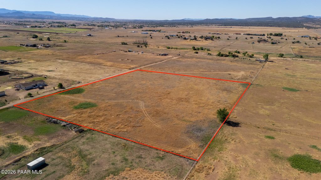 Photo of 25750 N Trinity Ranch Road, Paulden, AZ 86334 (MLS # 1082494)