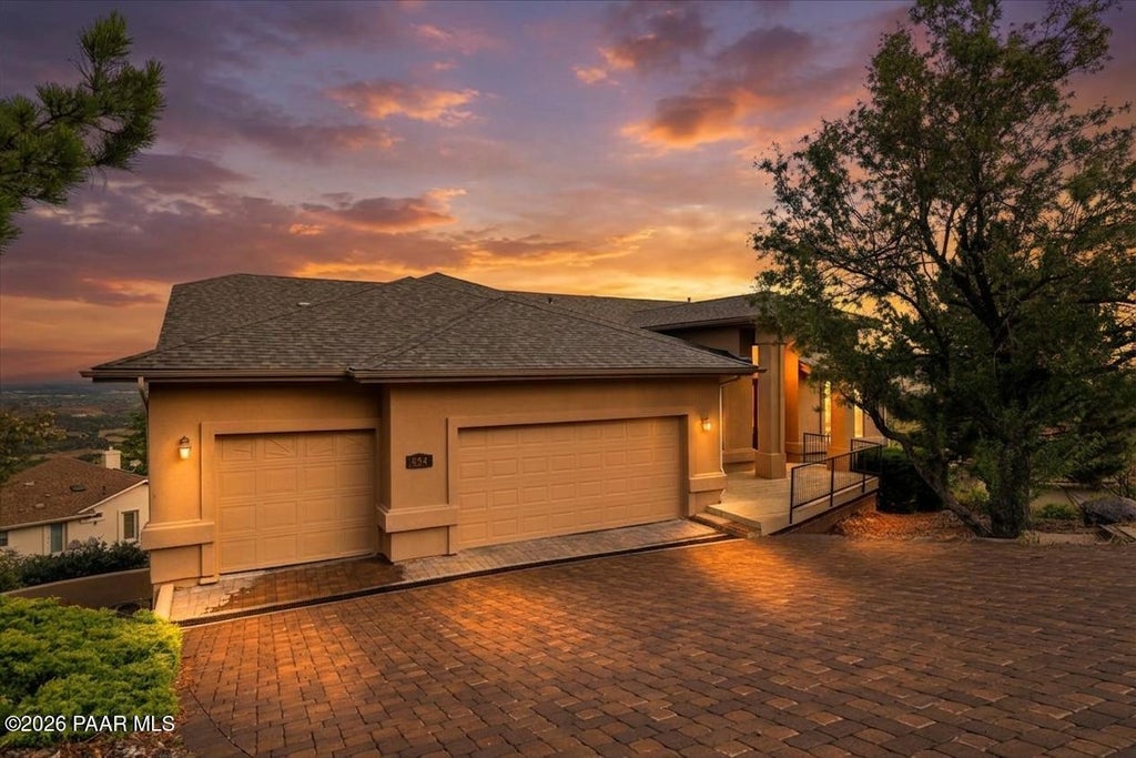 Photo of 834 Yavapai Hills Drive, Prescott, AZ 86301 (MLS # 1083749)