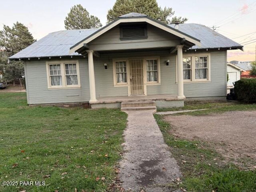 Photo of 503 Lincoln Avenue, Prescott, AZ 86301 (MLS # 1081761)