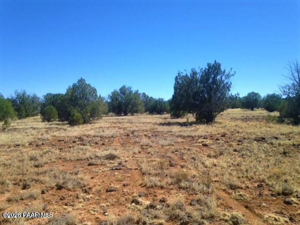 Photo of 357 Lucky Lane, Ash Fork, AZ 86320 (MLS # 1080068)