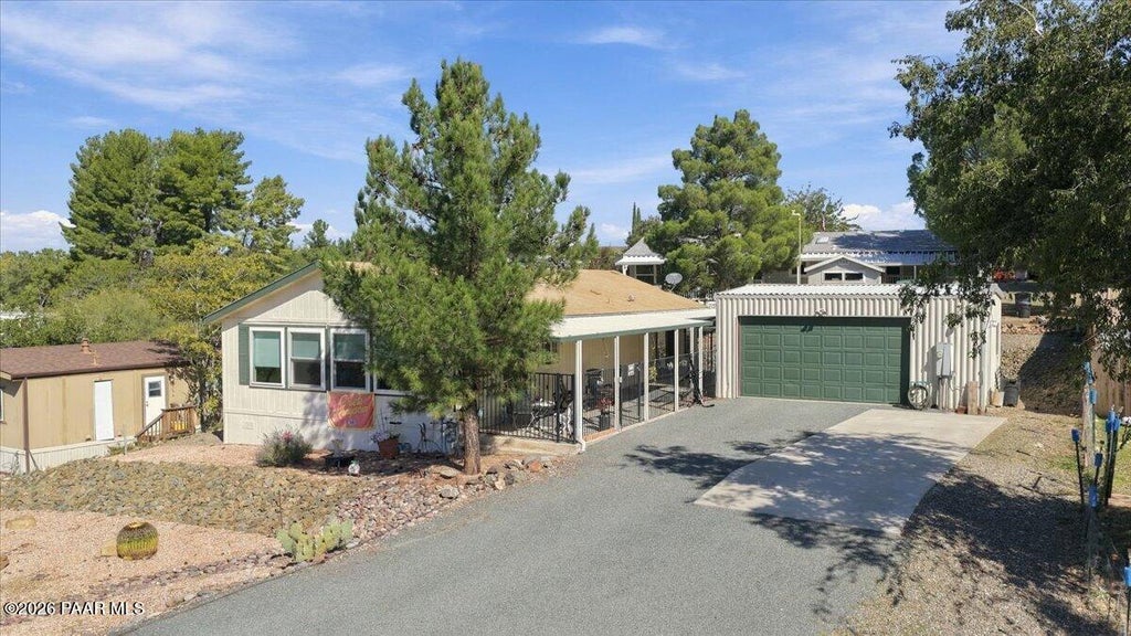 Photo of 17192 E Trails End Road, Mayer, AZ 86333 (MLS # 1085811)