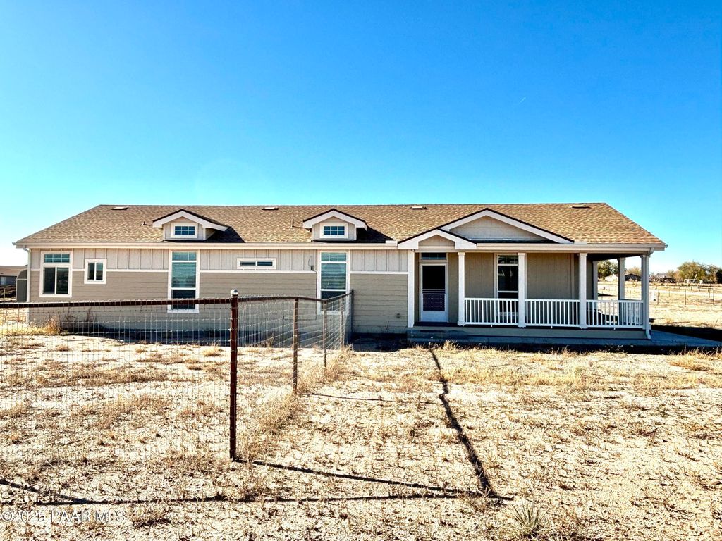 Photo of 1617 Bradshaw Avenue, Chino Valley, AZ 86323 (MLS # 1077649)