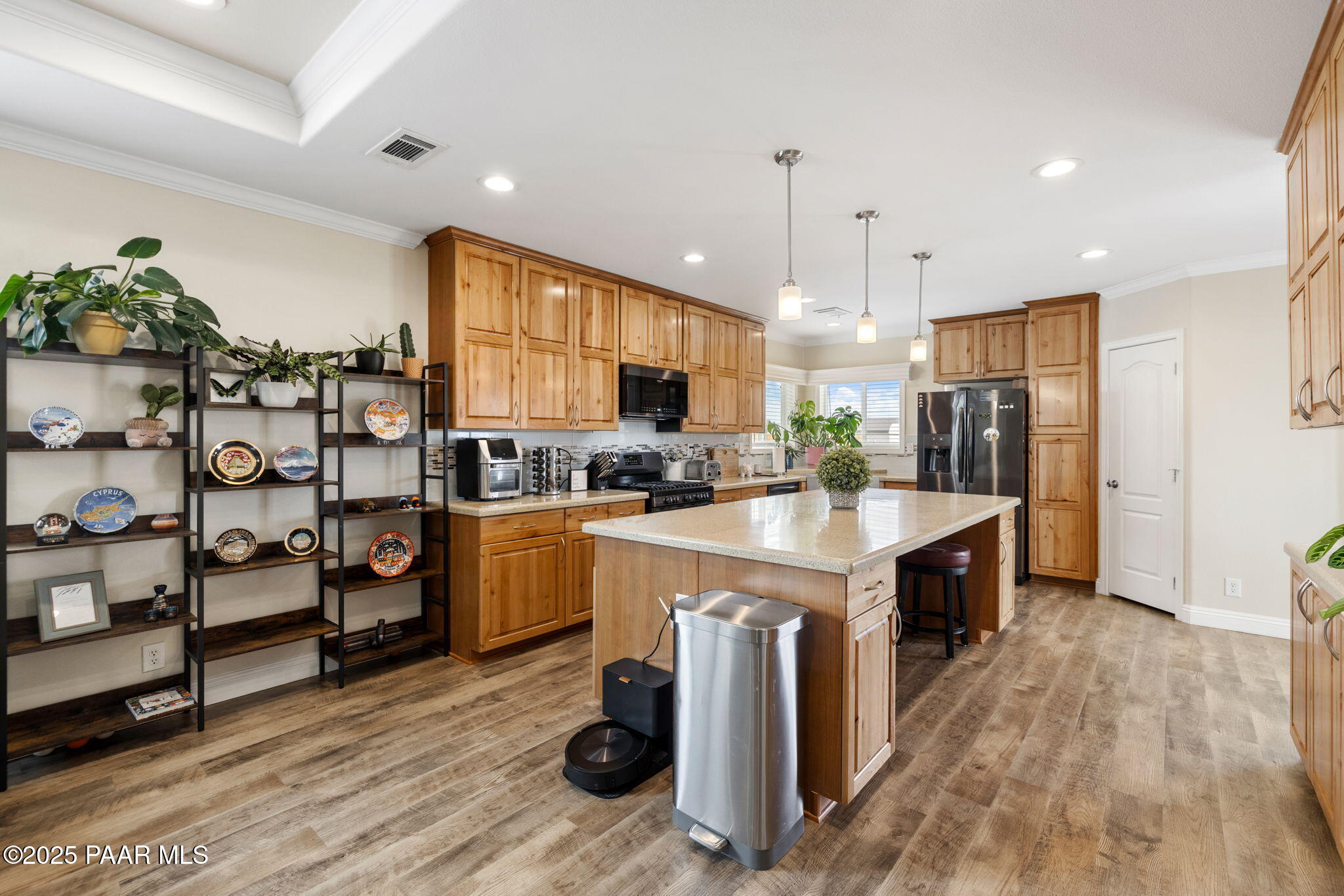 1617 Bradshaw Avenue