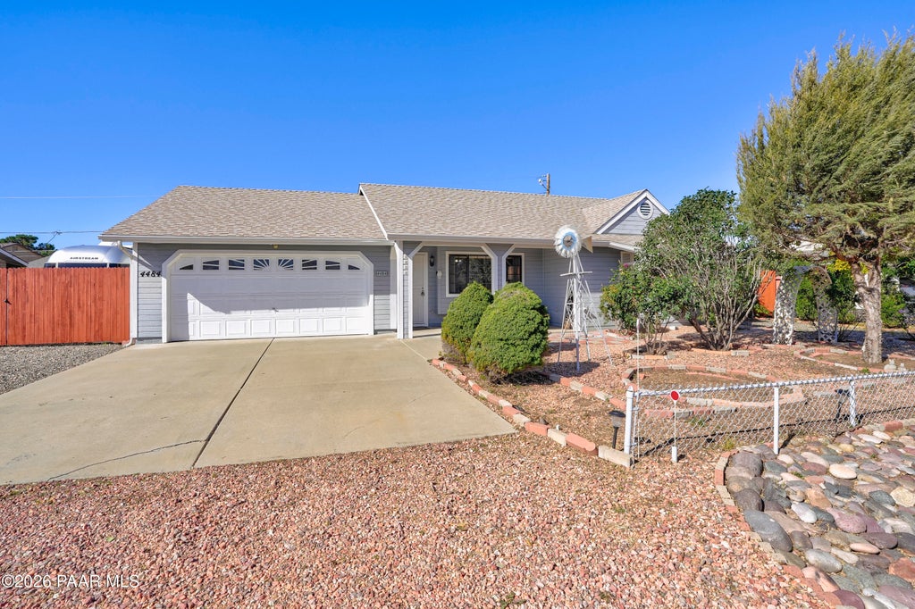 Photo of 4484 W Sauter Drive, Prescott Valley, AZ 86314 (MLS # 1086017)