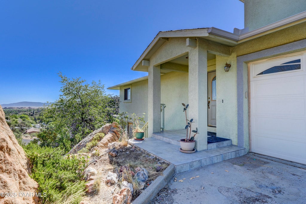 Photo of 941 Atterbury Drive, Prescott, AZ 86305 (MLS # 1084737)