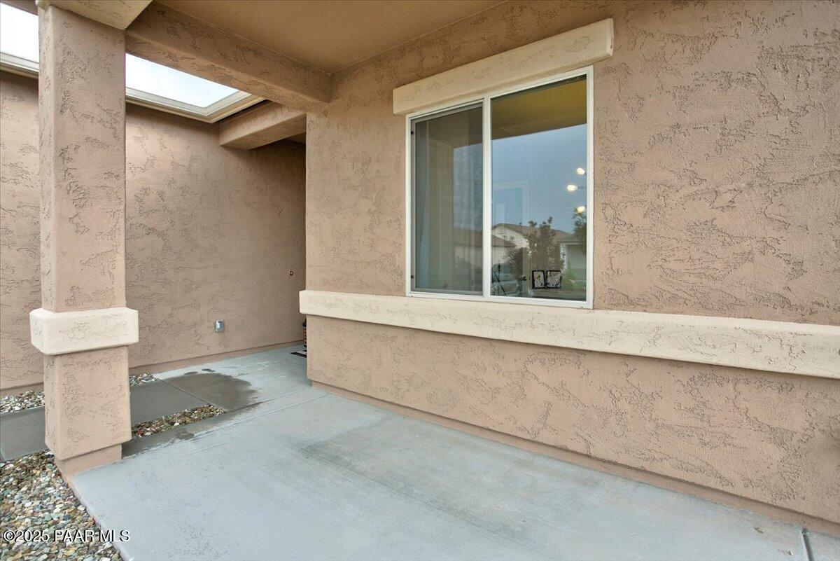 6051 Livingston Loop