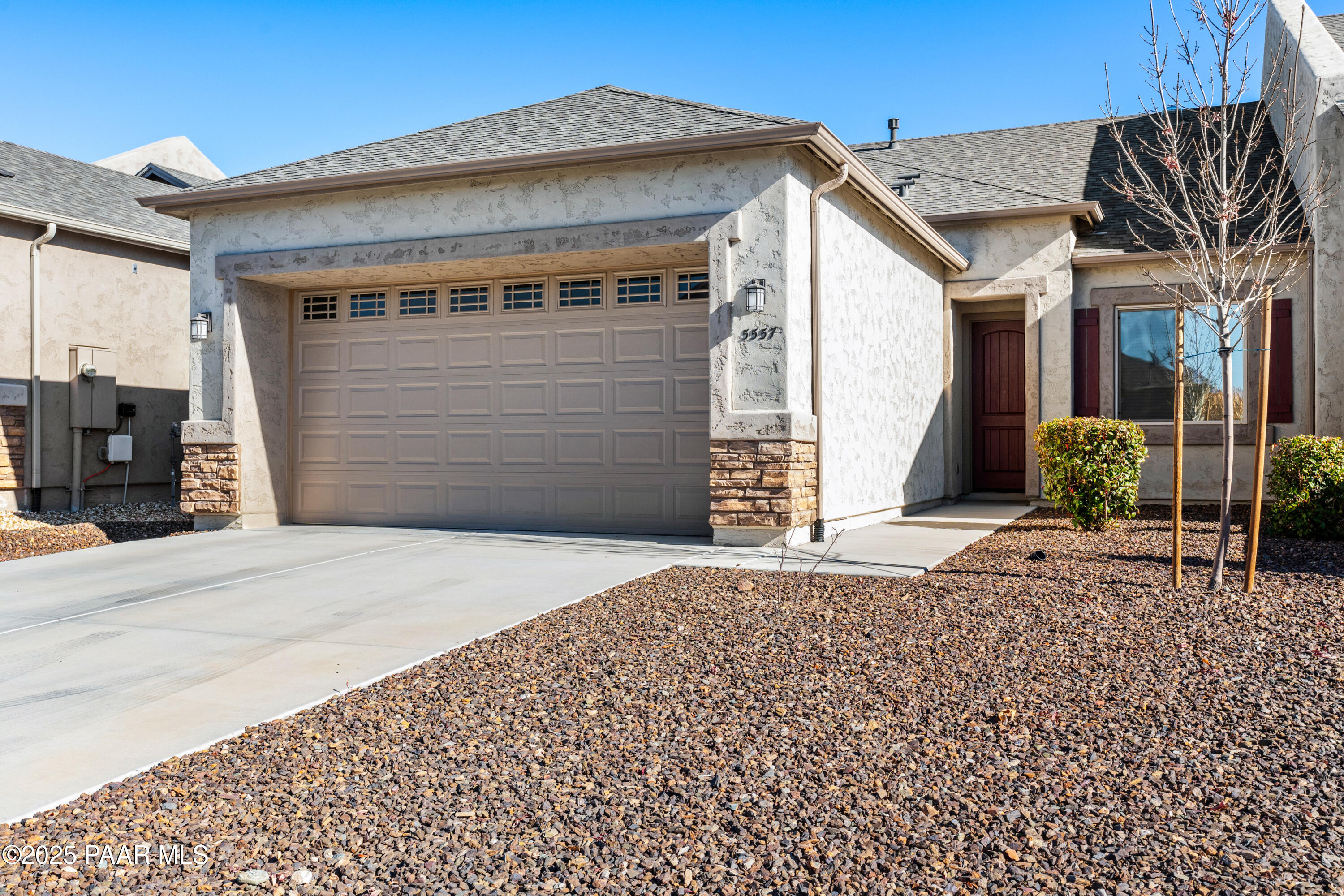 5557 N Teaberry Lane 11