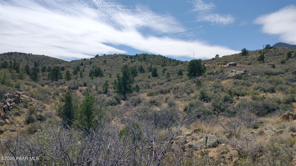 Photo of 17600 W Watering Hole Way, Kirkland, AZ 86332 (MLS # 1084615)