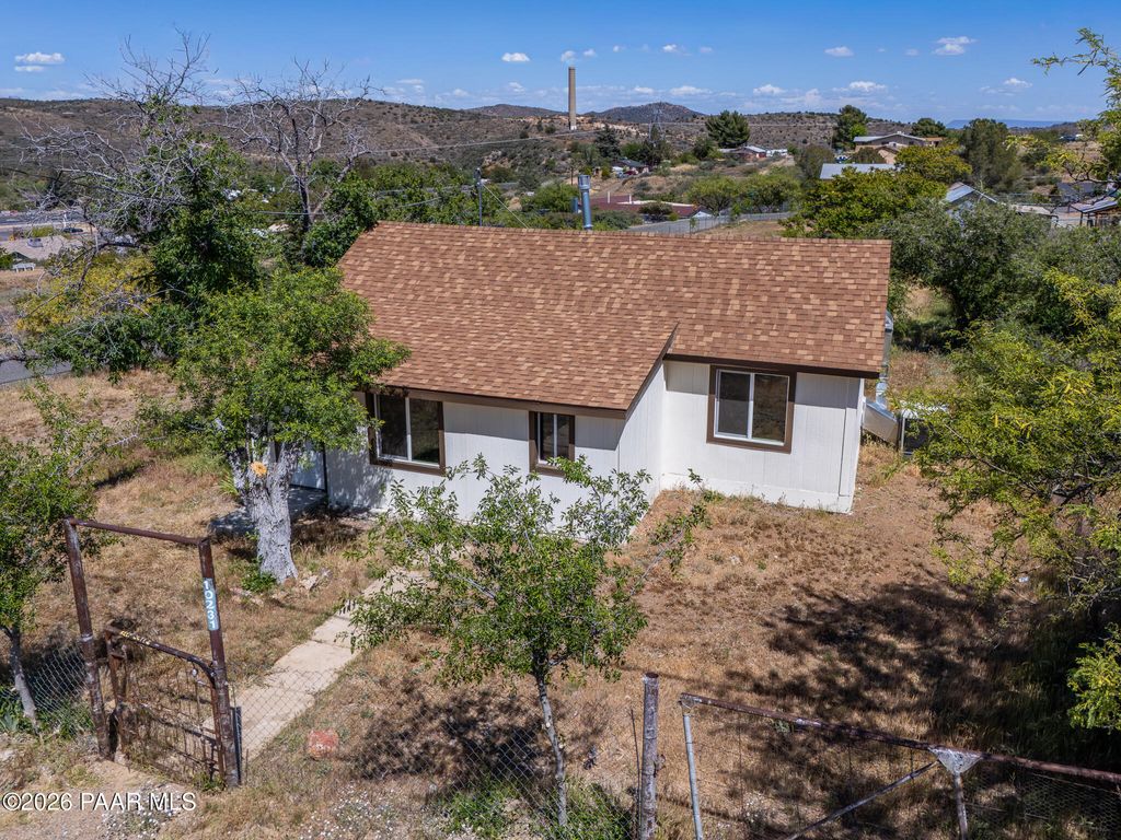 Photo of 10231 Pine Street, Mayer, AZ 86333 (MLS # 1081417)