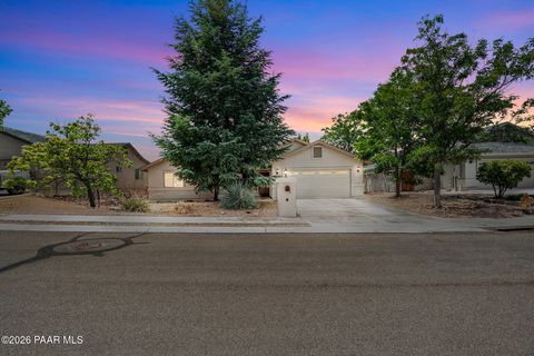 Photo of 1499 Magnolia Lane, Prescott, AZ 86301 (MLS # 1082194)