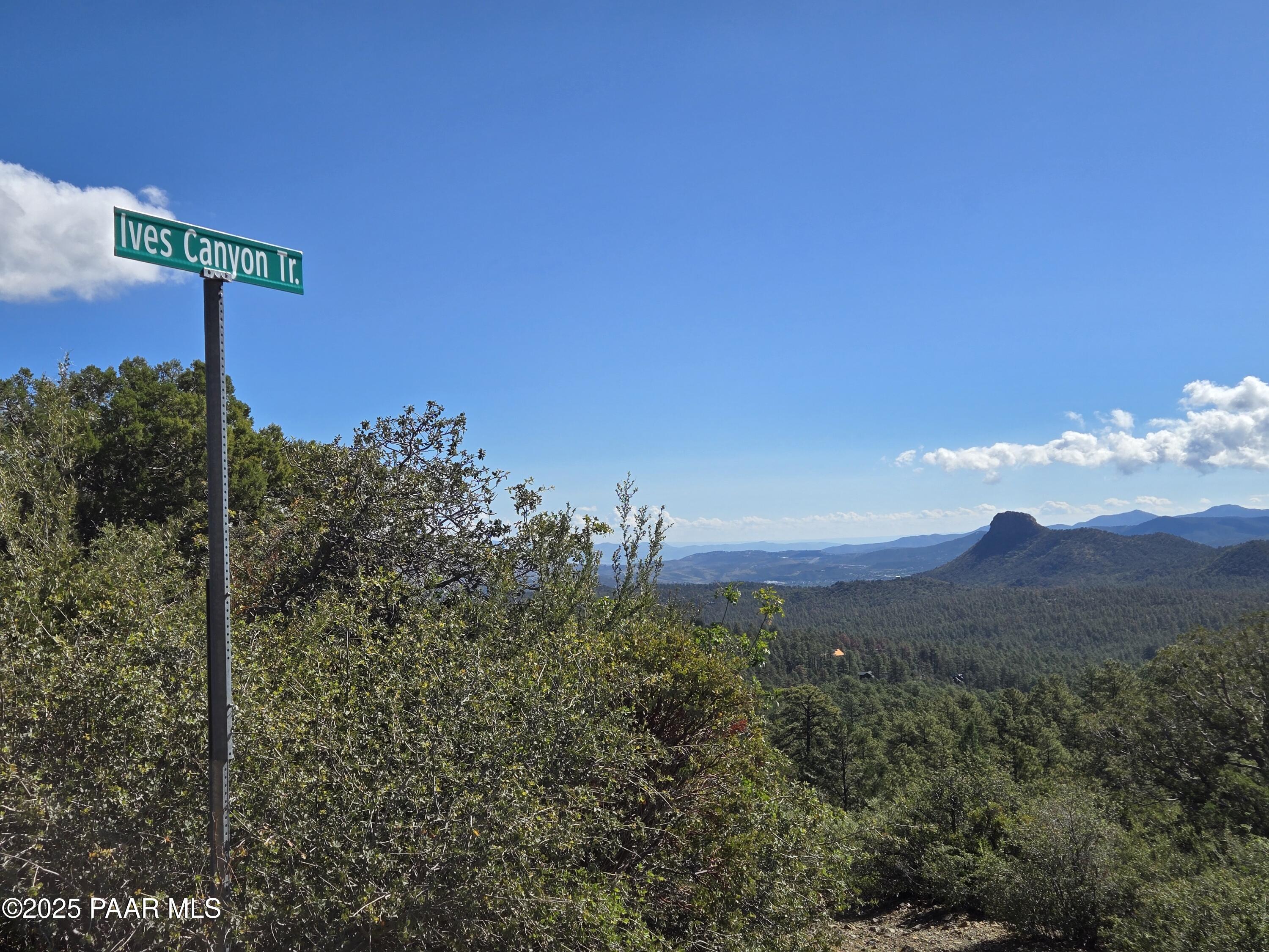 757 N Valley View Drive