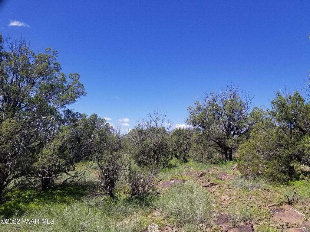 Photo of 1550 W Joseph Drive, Ash Fork, AZ 86320 (MLS # 1080583)