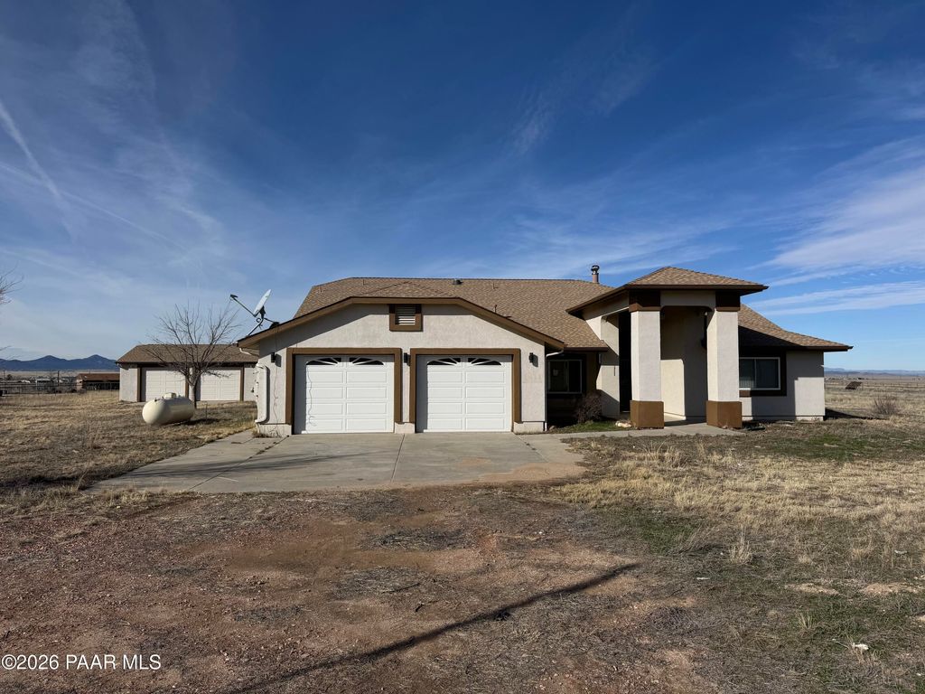 Photo of 11550 N Dusty Road, Prescott Valley, AZ 86315 (MLS # 1079024)