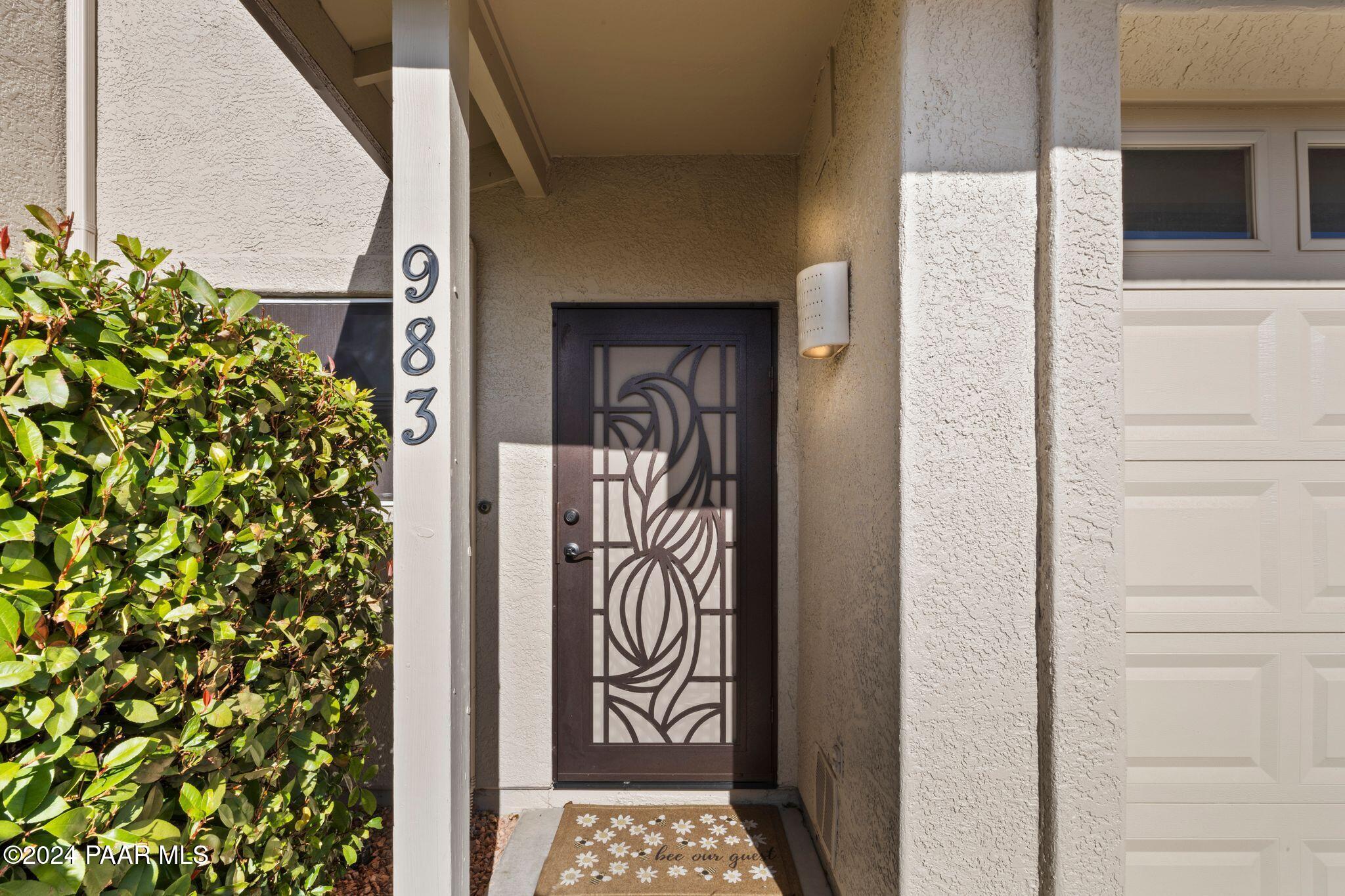 983 N Rolling Green Road