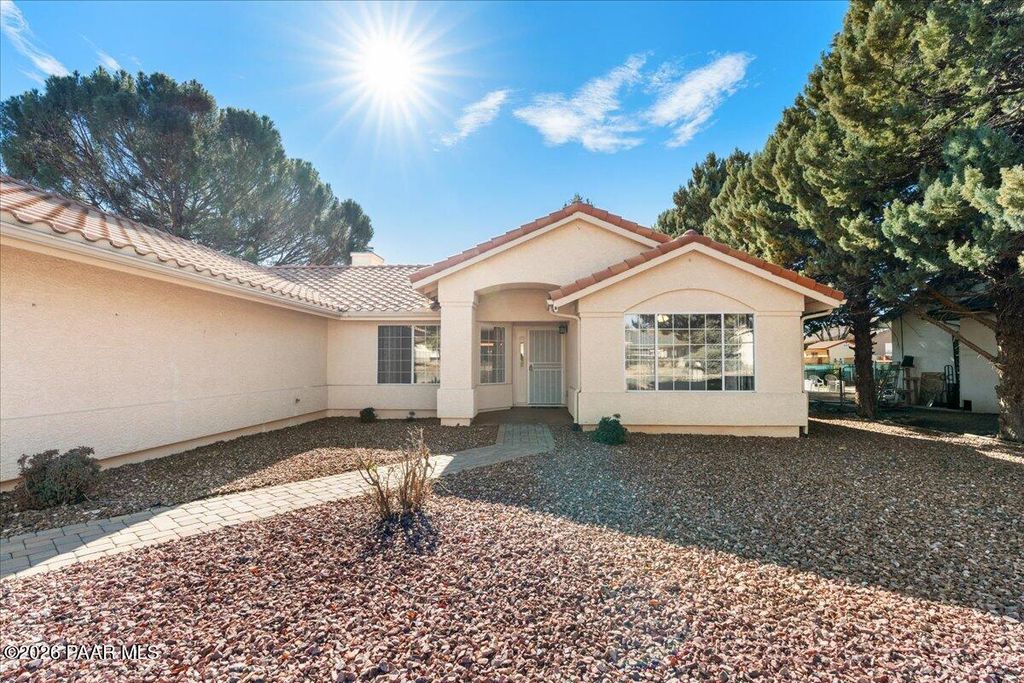 Photo of 11055 E Lariat Lane, Dewey-Humboldt, AZ 86327 (MLS # 1081215)