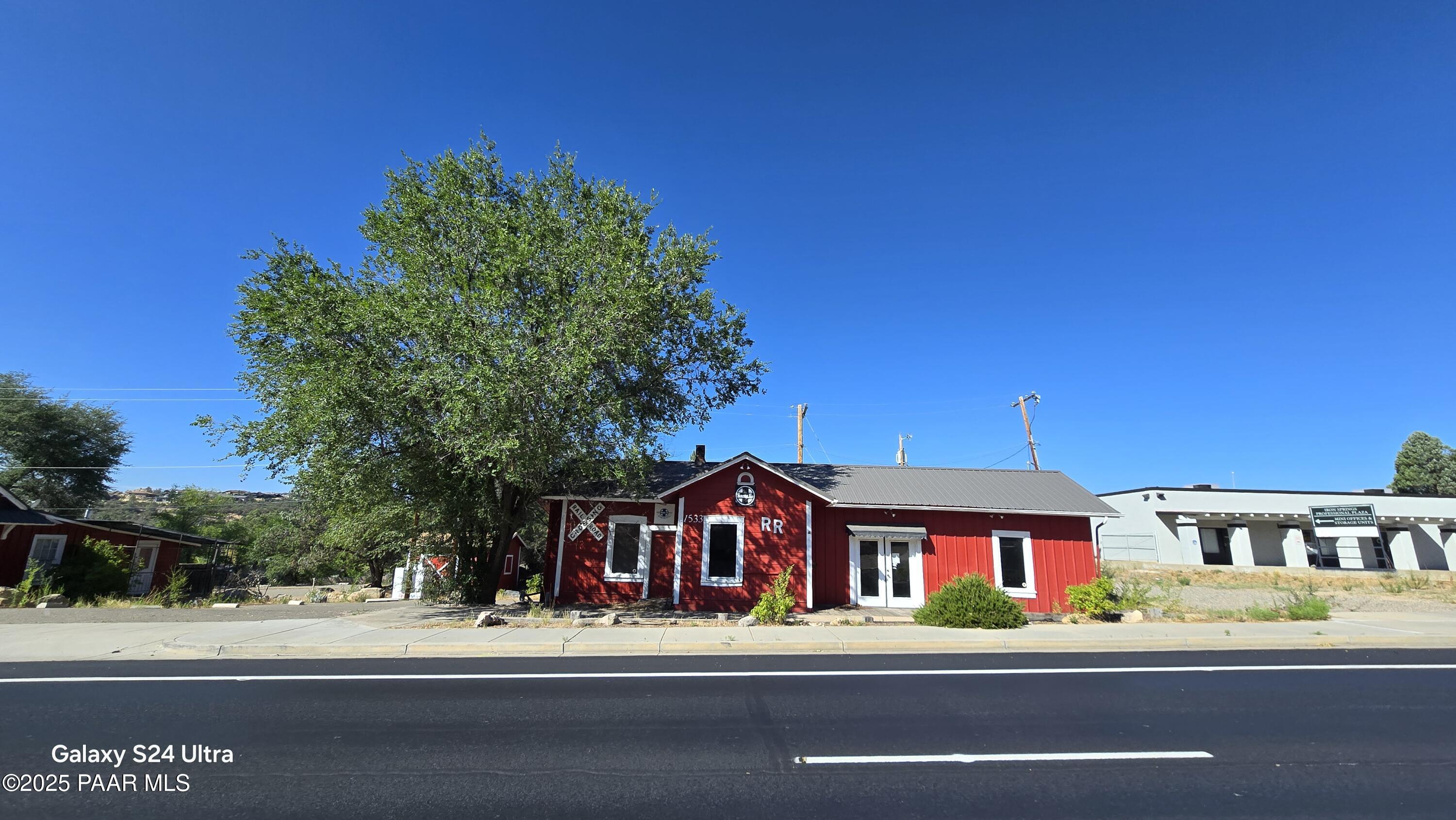 1501 W Iron Springs Road