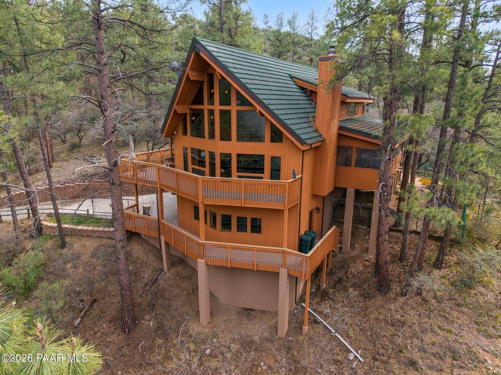 Photo of 35 E Colonels Way, Prescott, AZ 86303 (MLS # 1081104)