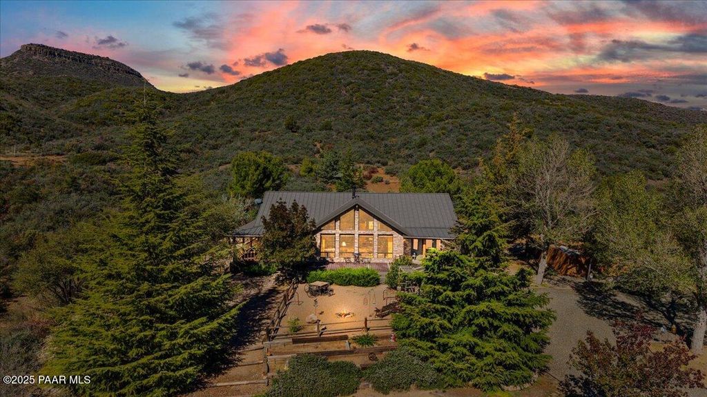 Photo of 12650 S Pine Creek Trail, Mayer, AZ 86333 (MLS # 1077541)