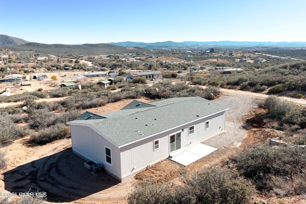 Photo of 280 N Old Coach Trail, Dewey-Humboldt, AZ 86327 (MLS # 1078243)