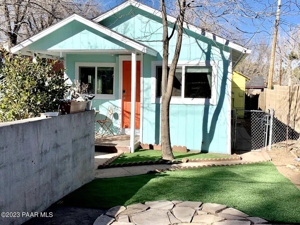 Photo of 720 W Gurley Street, Prescott, AZ 86305 (MLS # 1080780)