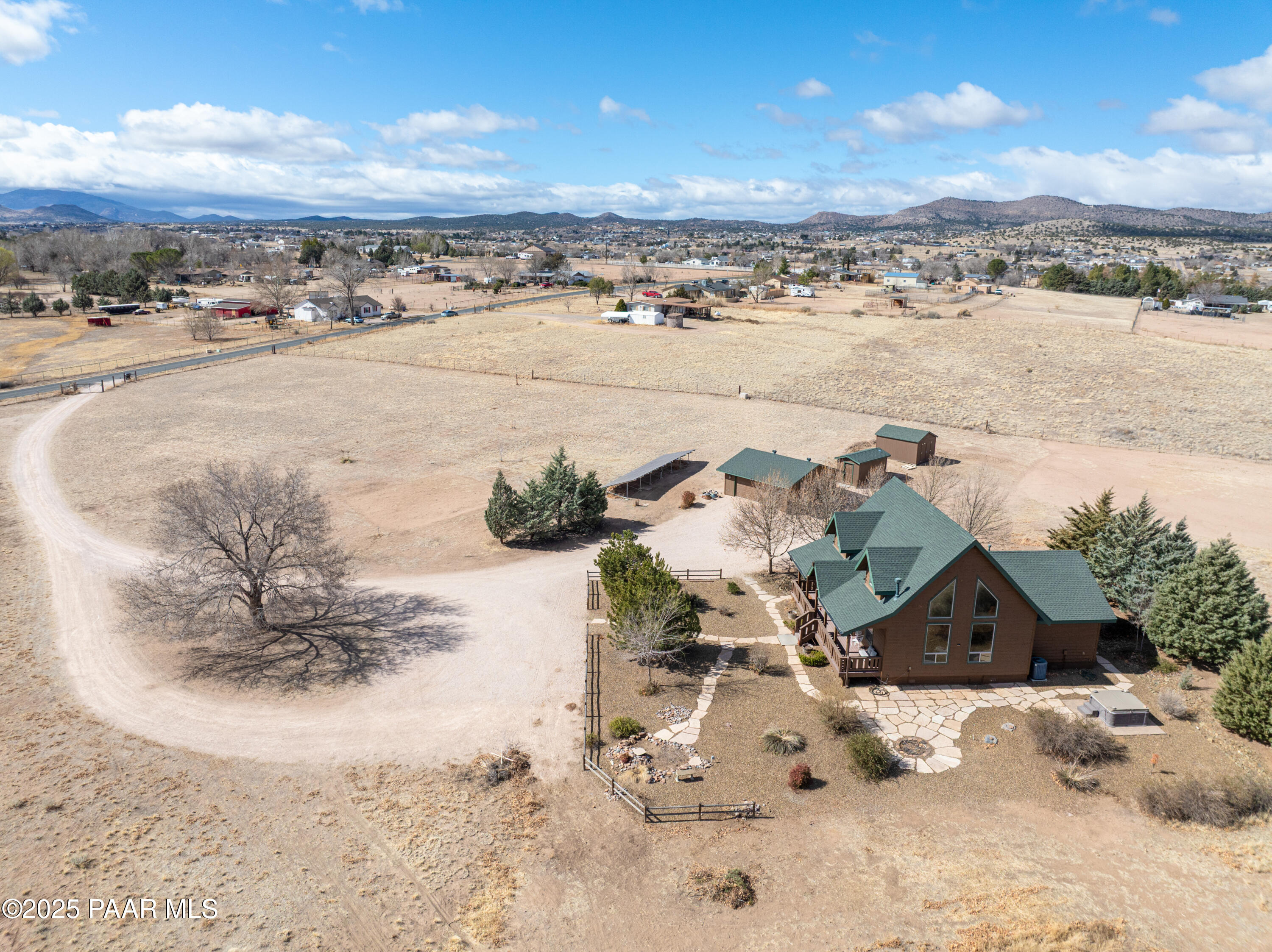 1740 W Bumblebee Road