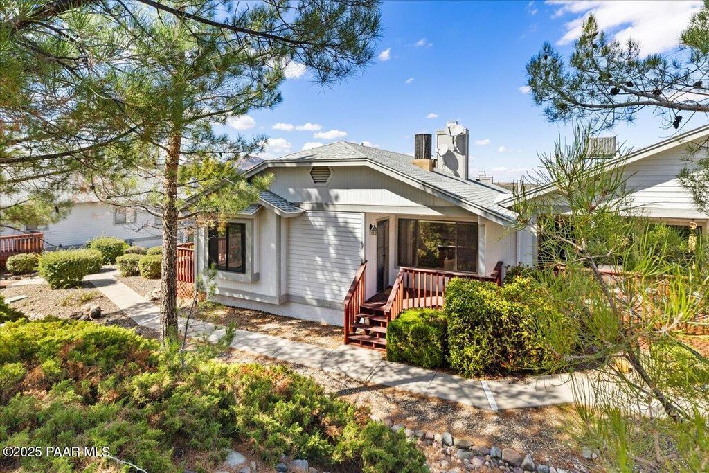 Photo of 3089 Peaks View Lane #6e, Prescott, AZ 86301 (MLS # 1076898)