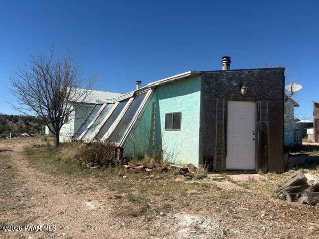 Photo of 12 Nelson Canyon Road, Seligman, AZ 86337 (MLS # 1080799)