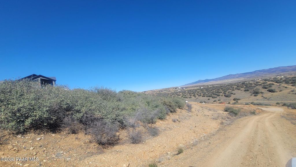 Photo of 81 E Orange Rock Road, Prescott Valley, AZ 86327 (MLS # 1080003)