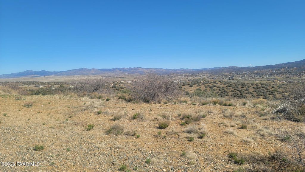 Photo of 81 E Orange Rock Road, Prescott Valley, AZ 86327 (MLS # 1080003)