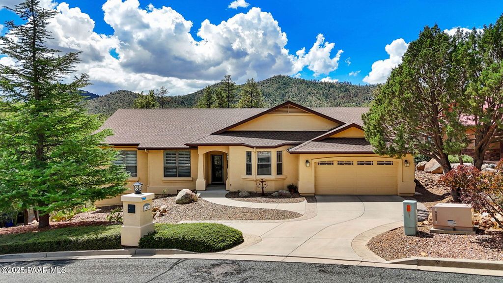 Photo of 1474 Eureka Ridge Way, Prescott, AZ 86303 (MLS # 1076988)