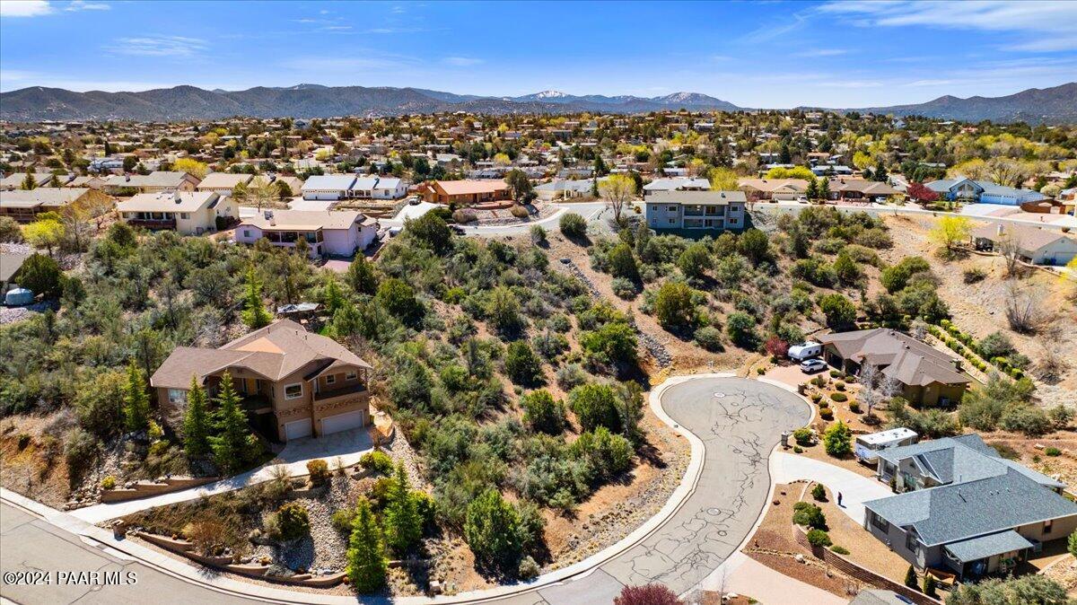 377 Trailwood Drive