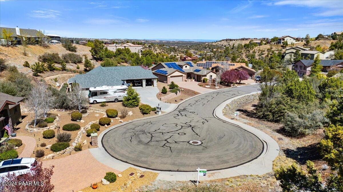 377 Trailwood Drive