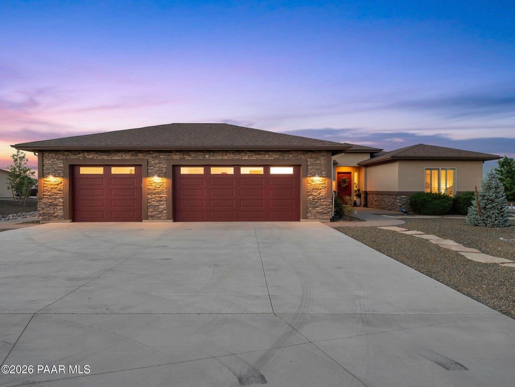 Photo of 7330 E Alto Desierto Road, Prescott Valley, AZ 86315 (MLS # 1082458)