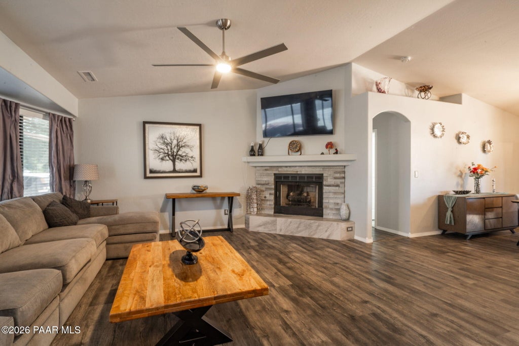 Photo of 7146 N Viewscape Drive, Prescott Valley, AZ 86315 (MLS # 1085600)